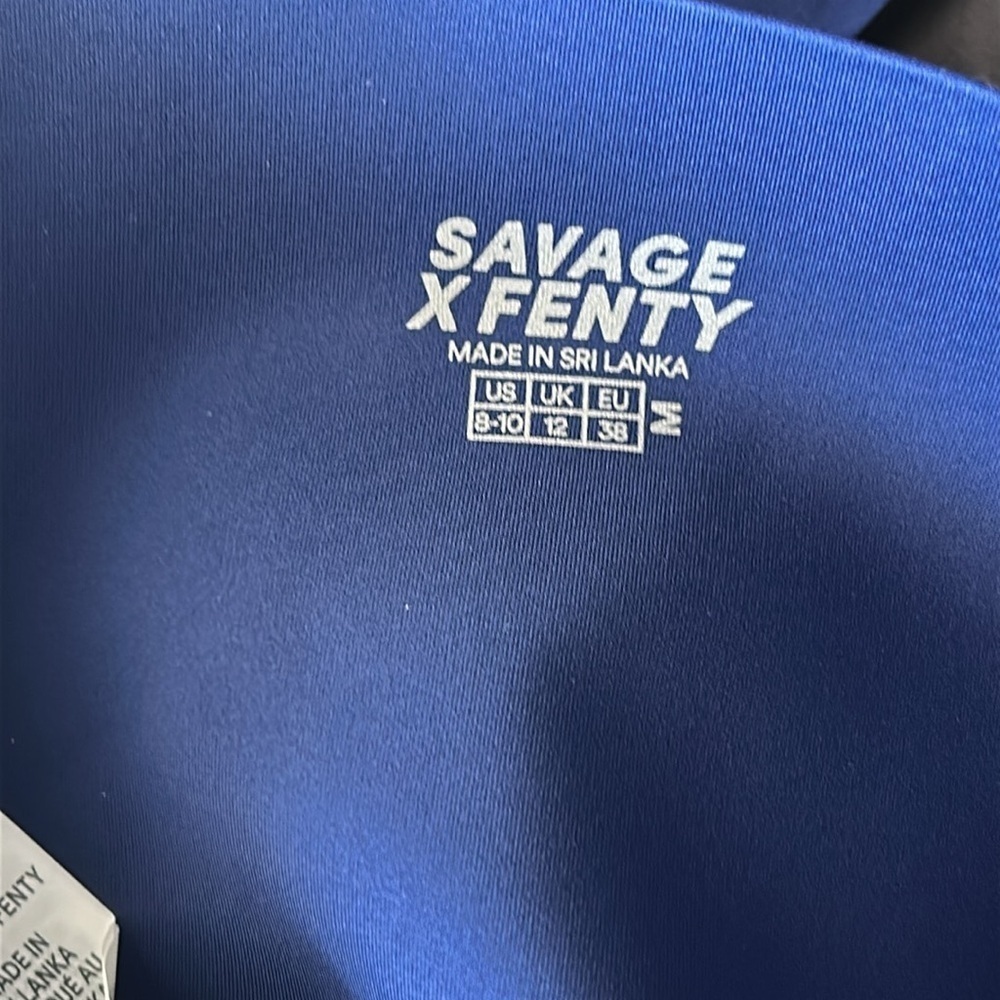 Savage X Fenty blue leggings size medium NWT - Picture 10 of 11